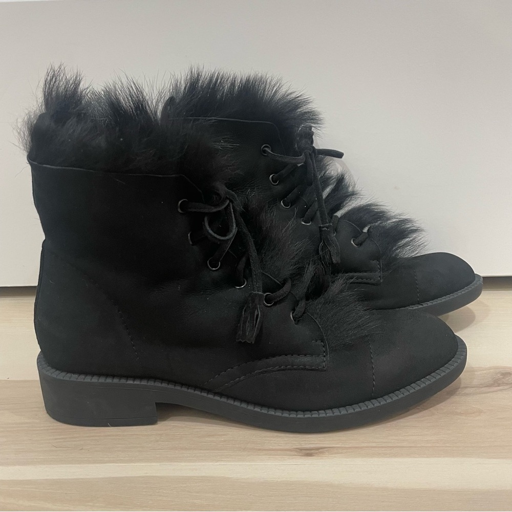 EUC Pedro Garcia Black Sherling Lined Suede Tassel Accents Ankle Boots 41 US 11